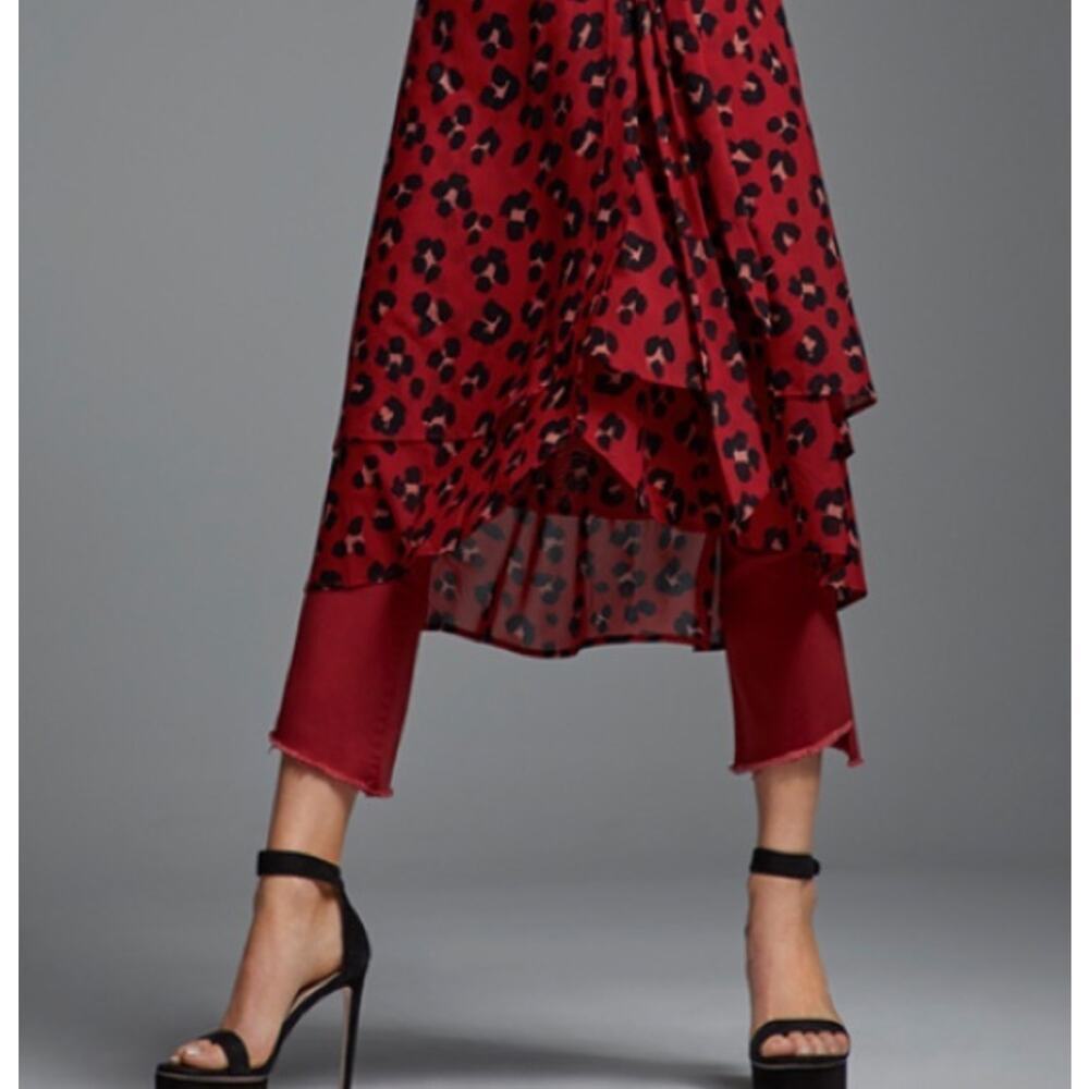 CAbi Women's Vivien Hi-Low Crop Denim Moulin Rouge Red Jeans Raw Hem Size 4